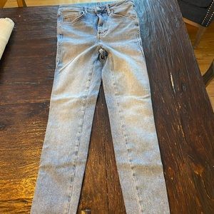 Free people slim fit jeans size 28, RUNS SMALL
